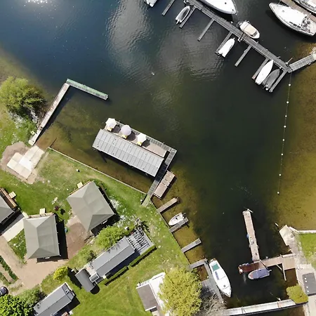 Tiny House By The Water - De Schans Camping *