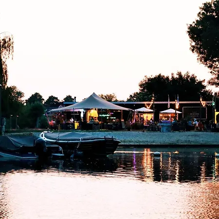 Tiny House By The Water - De Schans Camping