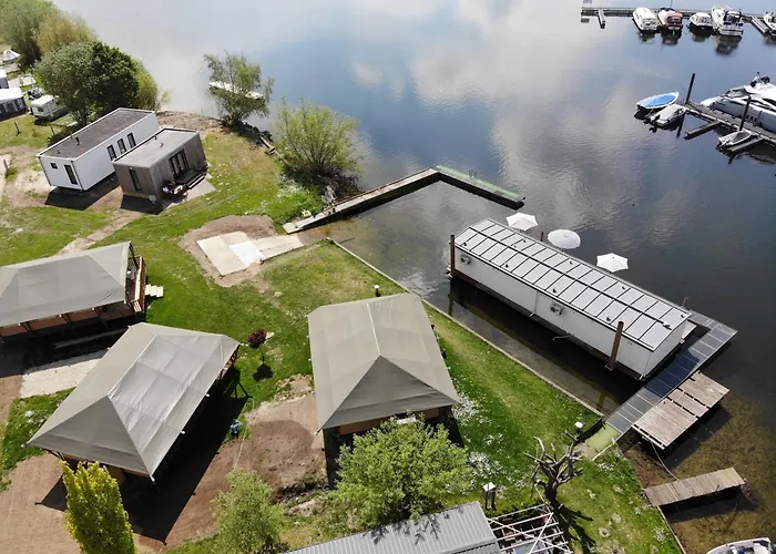 Tiny House By The Water - De Schans Kemping *